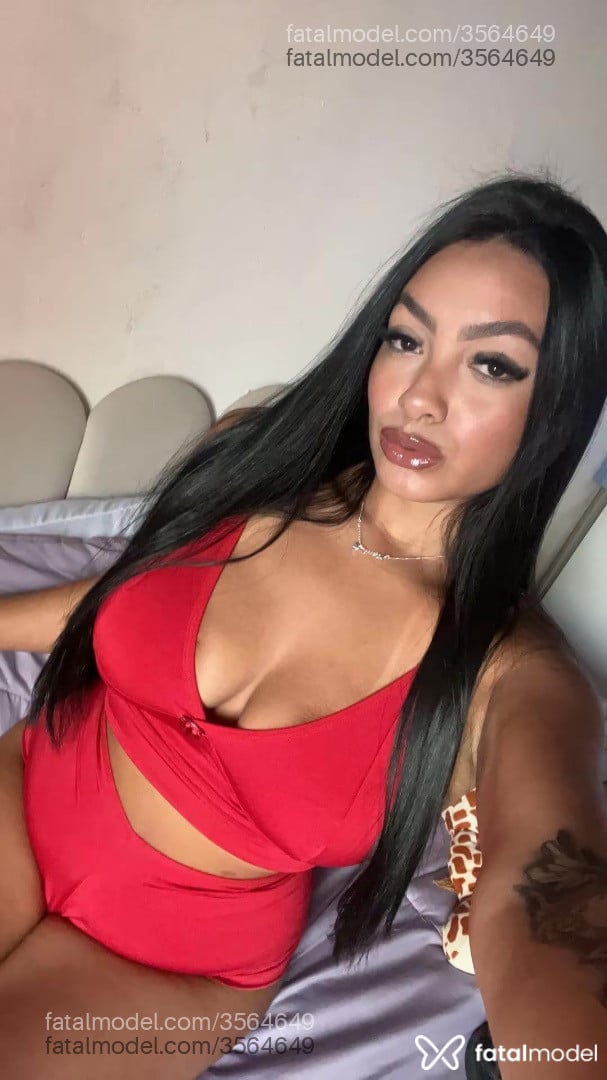 Acompanhante mulher morena (o) de olhos castanhos - Alicia