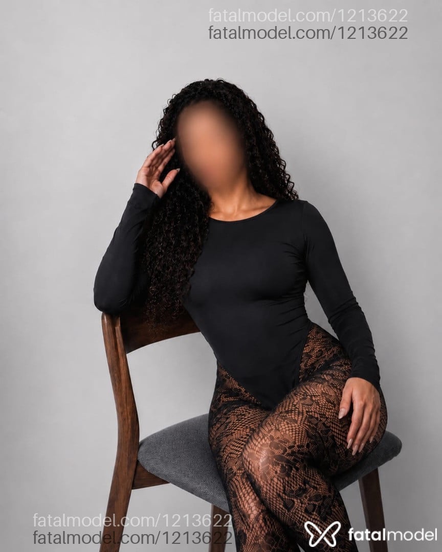 Acompanhante mulher morena (o) de olhos castanhos - Thais Bitencurtt