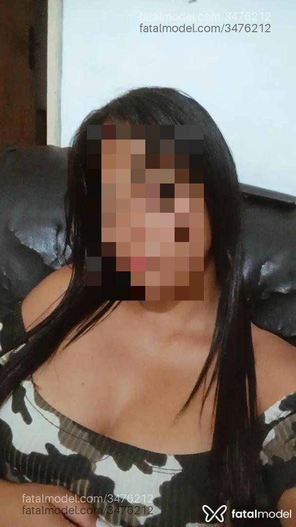 Acompanhante mulher morena (o) de olhos castanhos - Bombomzinho