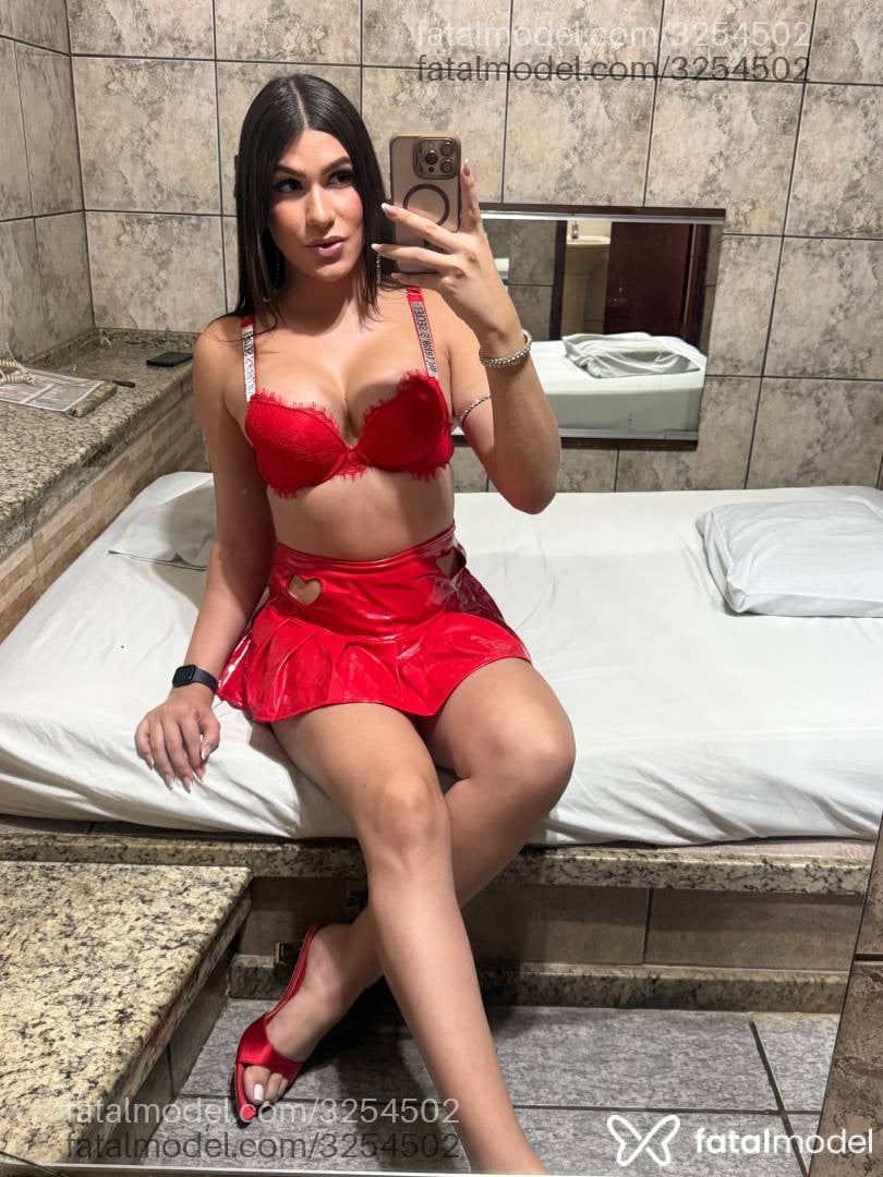 Acompanhante mulher trans com cabelo castanho de olhos castanhos em São José do Rio Preto Acompanhante mulher trans com cabelo castanho de olhos castanhos em São José do Rio Preto - Brenda Gloss