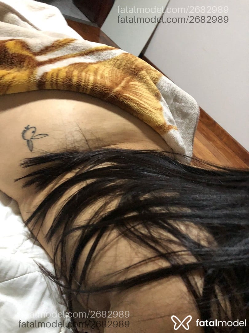 Acompanhante mulher com cabelo castanho de olhos castanhos - Lais Torres
