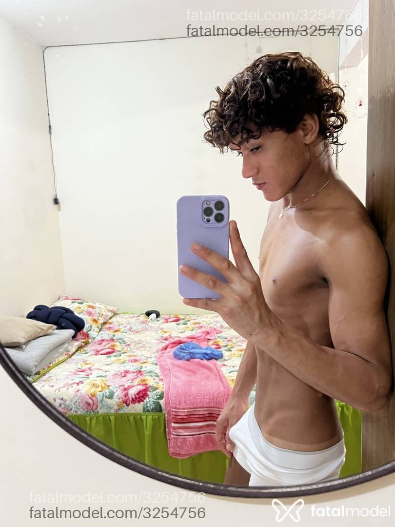 Acompanhante homem morena (o) de olhos pretos em Belo Horizonte - Rangel