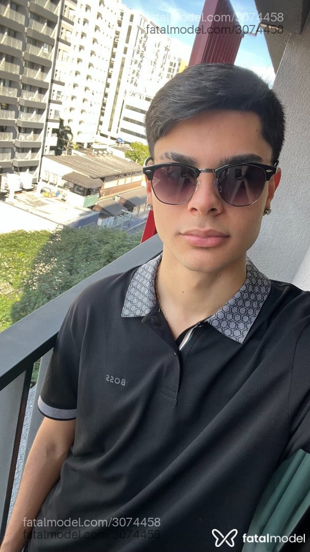 Acompanhante homem morena (o) de olhos castanhos - Lucas Gusmão