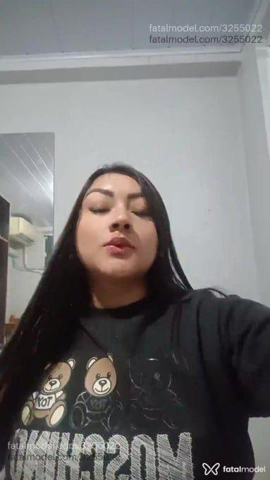 Acompanhante mulher morena (o) de olhos castanhos em Belém - Izzy