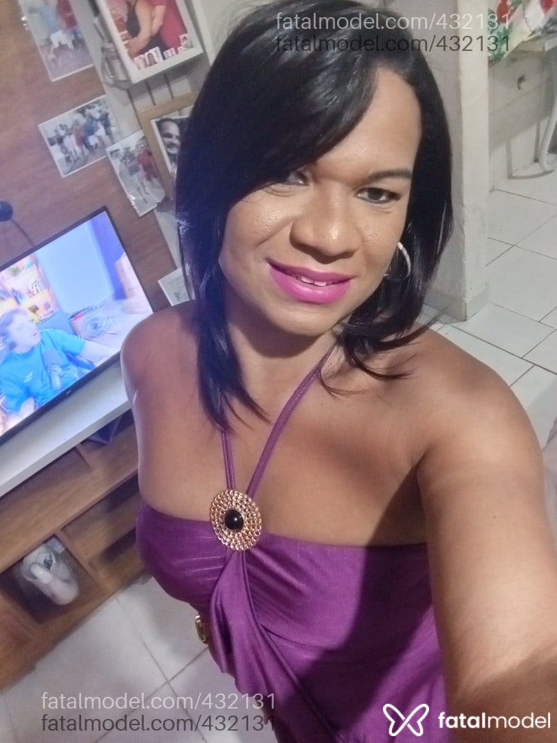 Acompanhante mulher trans com cabelo castanho de olhos castanhos - Ketelly sanyo