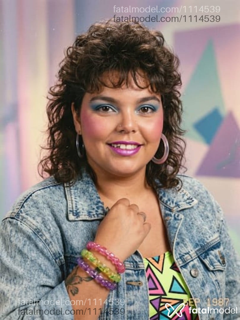 Acompanhante mulher com cabelo castanho de olhos castanhos - Brancadeneve