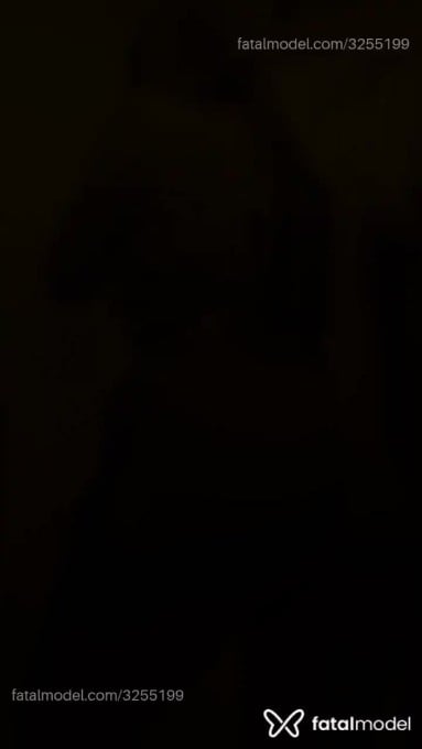 Acompanhante mulher com cabelo castanho de olhos azuis - Luna Valen Acompanhante mulher com cabelo castanho de olhos azuis - Luna Valen
