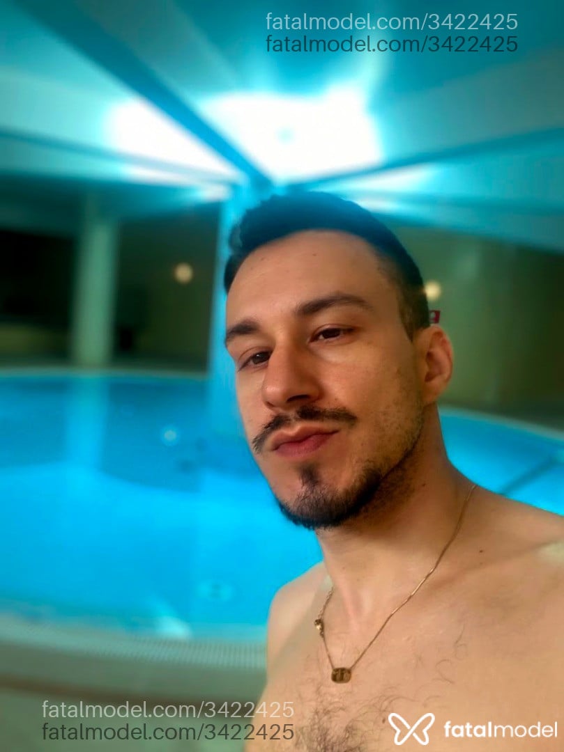 Acompanhante homem loira (o) de olhos mel - Guilherme Telles