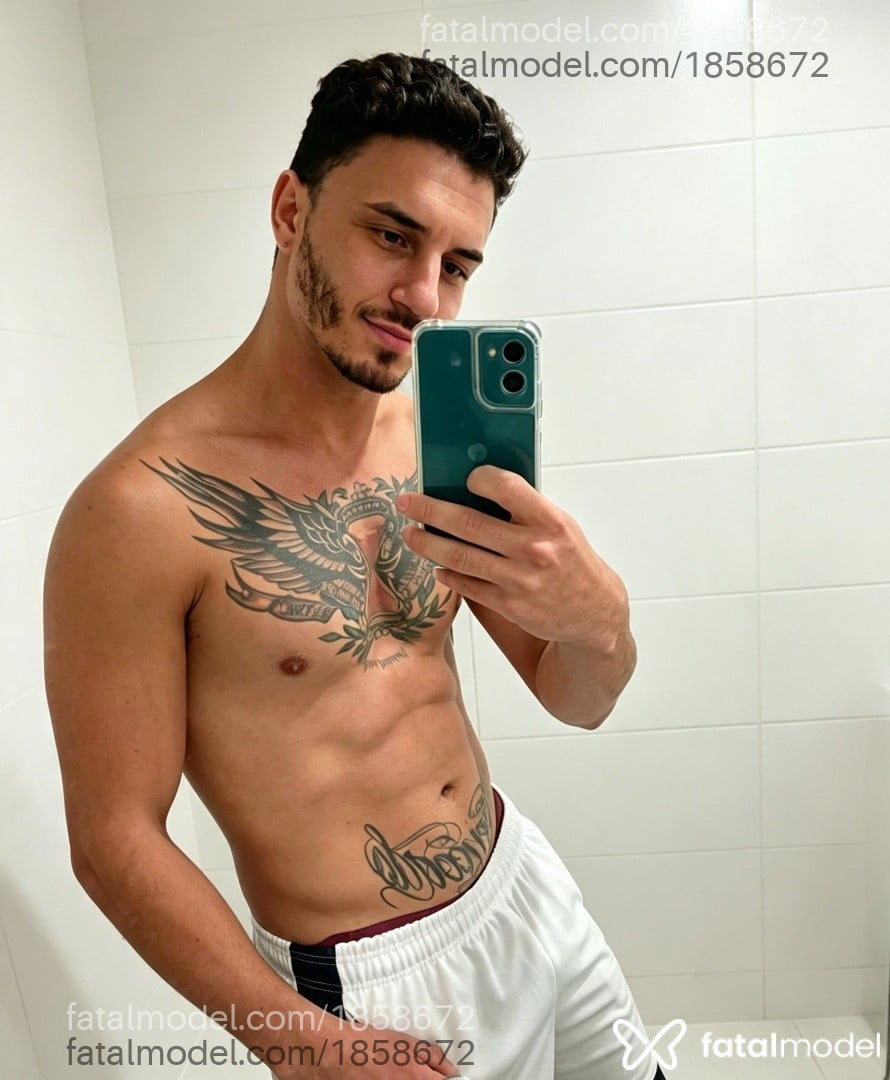 Acompanhante homem com cabelo castanho de olhos castanhos - Bily