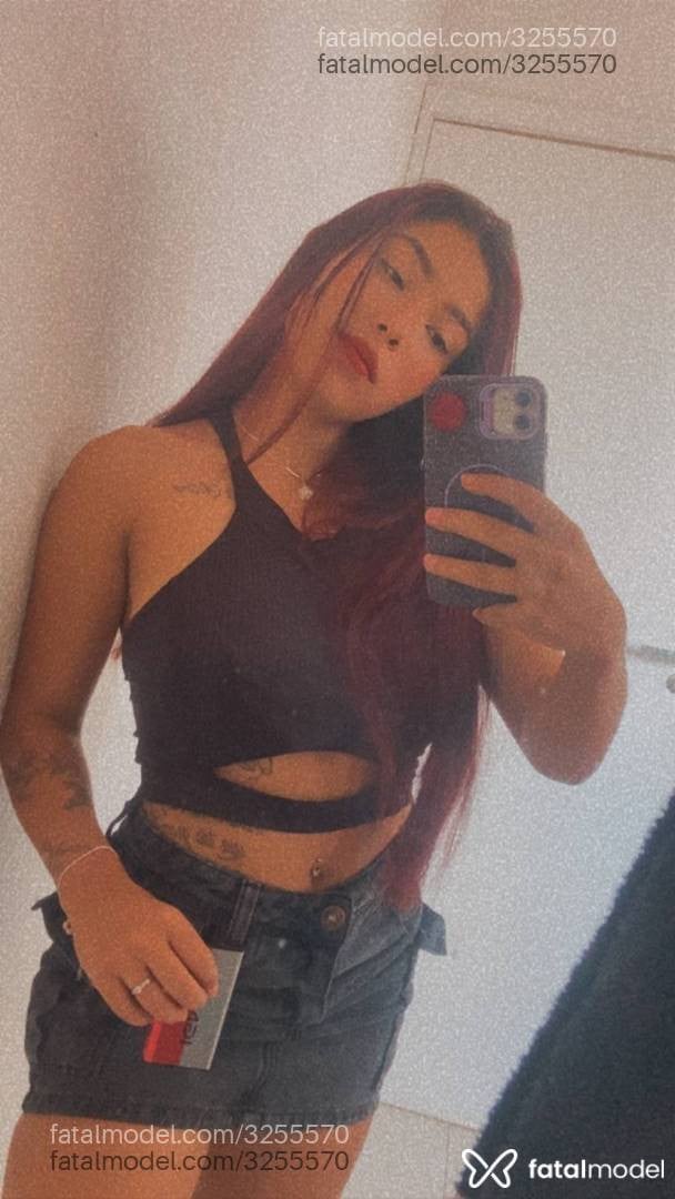 Acompanhante mulher ruiva (o) de olhos castanhos - Yorrana