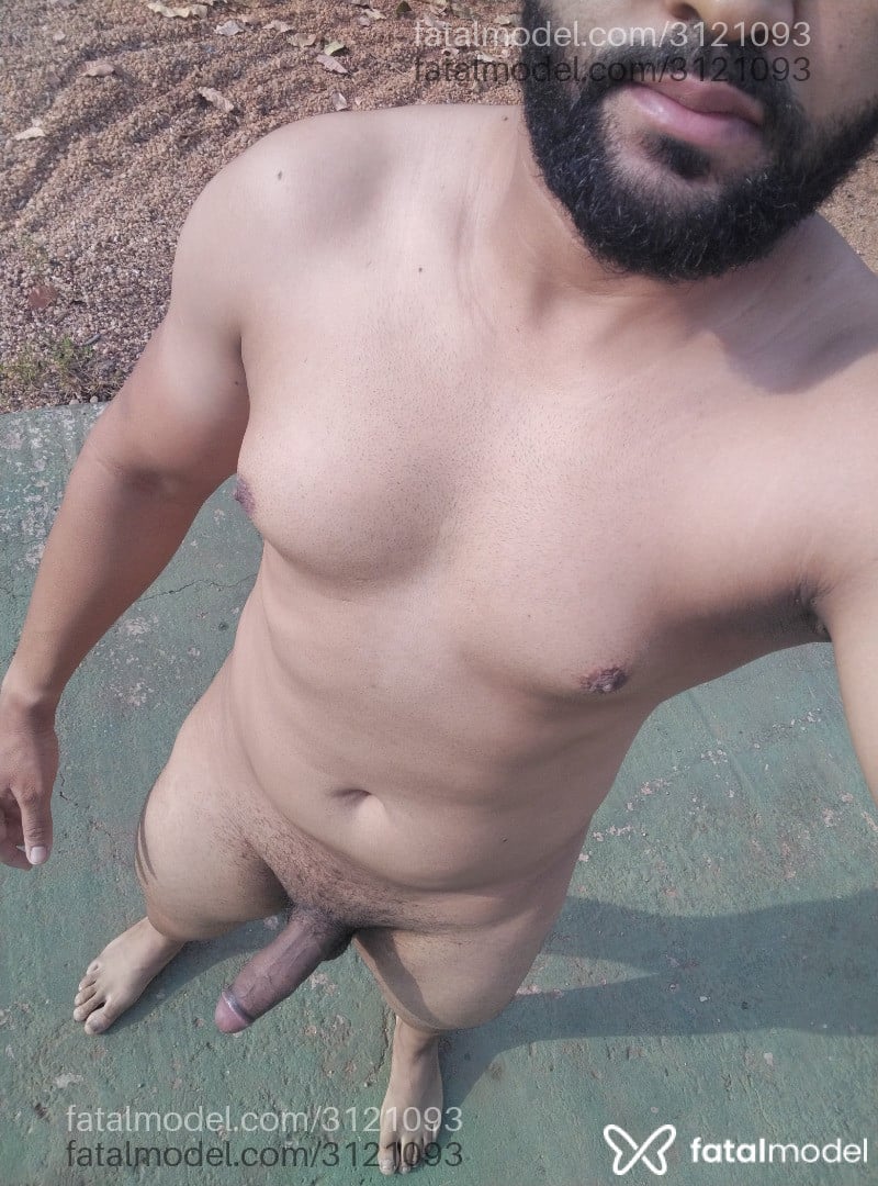 Acompanhante homem morena (o) de olhos castanhos - Diogo