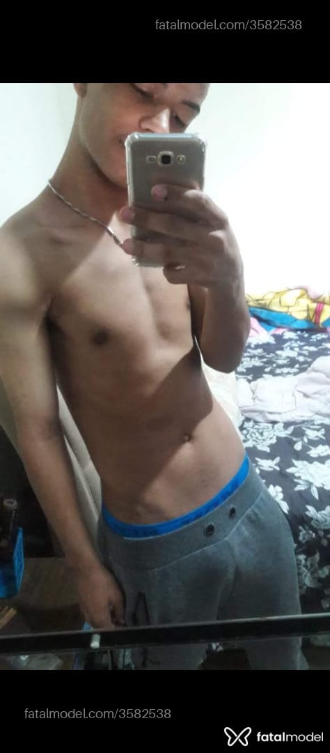 Acompanhante homem morena (o) de olhos castanhos - Dablio
