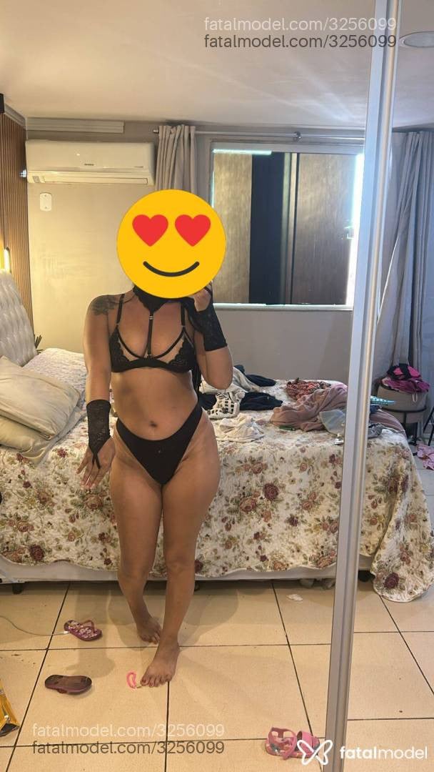 Acompanhante mulher morena (o) de olhos pretos em Teresópolis - Paola