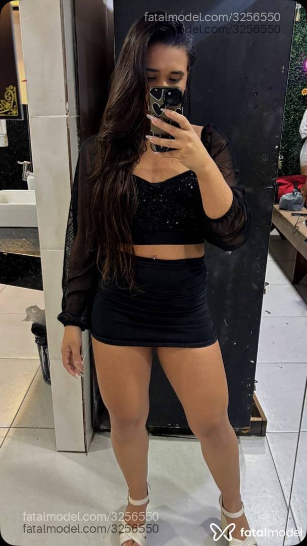 Acompanhante mulher morena (o) de olhos castanhos em Rio de Janeiro - Ana Oliver