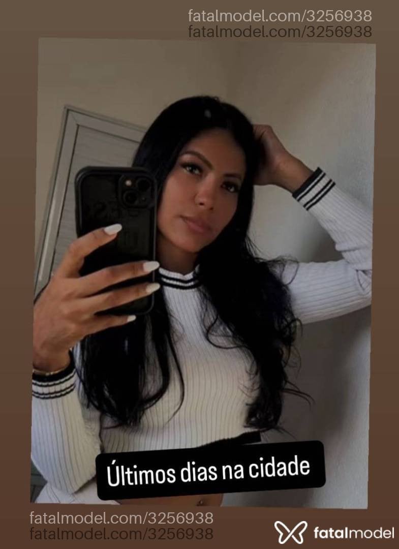 Acompanhante mulher morena (o) de olhos pretos - Valentina
