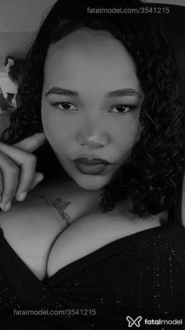 Acompanhante mulher morena (o) de olhos castanhos - Lais Silva