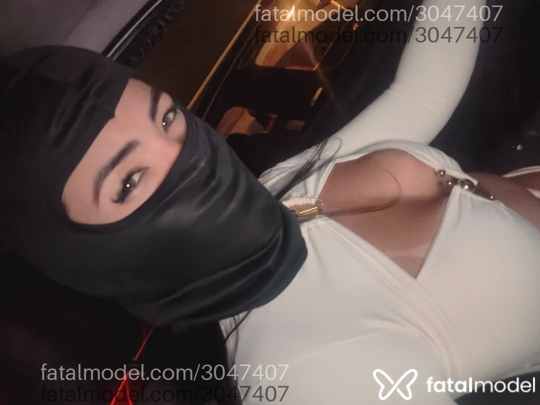 Acompanhante mulher morena (o) de olhos verdes - Ane