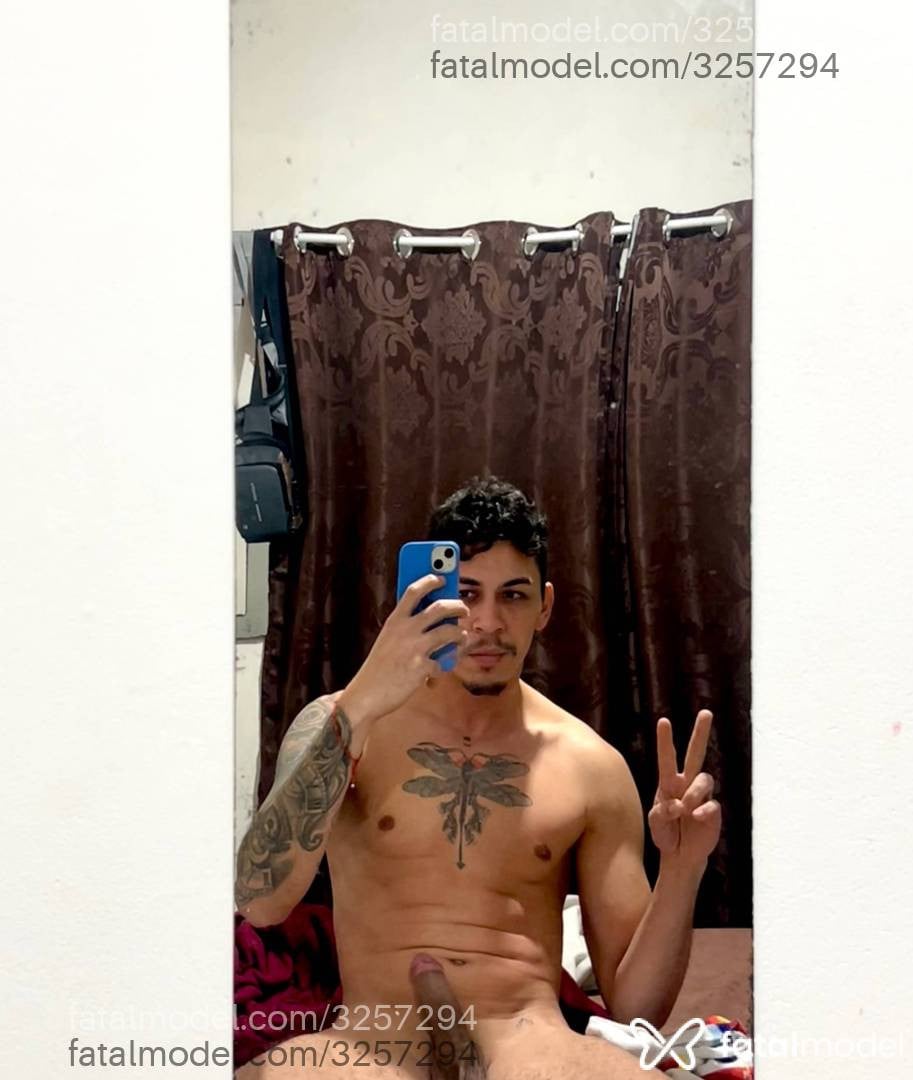 Acompanhante homem morena (o) de olhos castanhos - Apolo