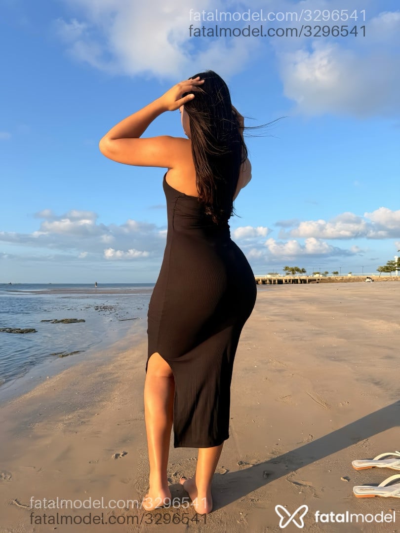 Acompanhante mulher trans morena (o) de olhos castanhos - Gabriele