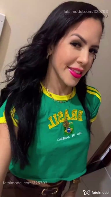 Acompanhante mulher morena (o) de olhos castanhos - Jade Ferraz