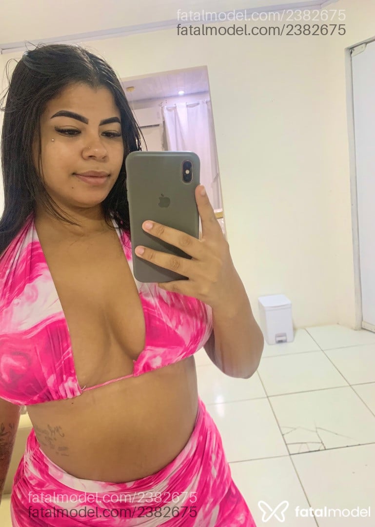 Acompanhante mulher morena (o) de olhos pretos - Ana Julia