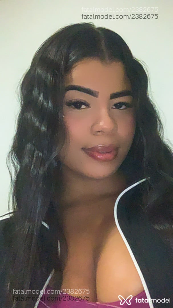 Acompanhante mulher morena (o) de olhos pretos - Ana Julia