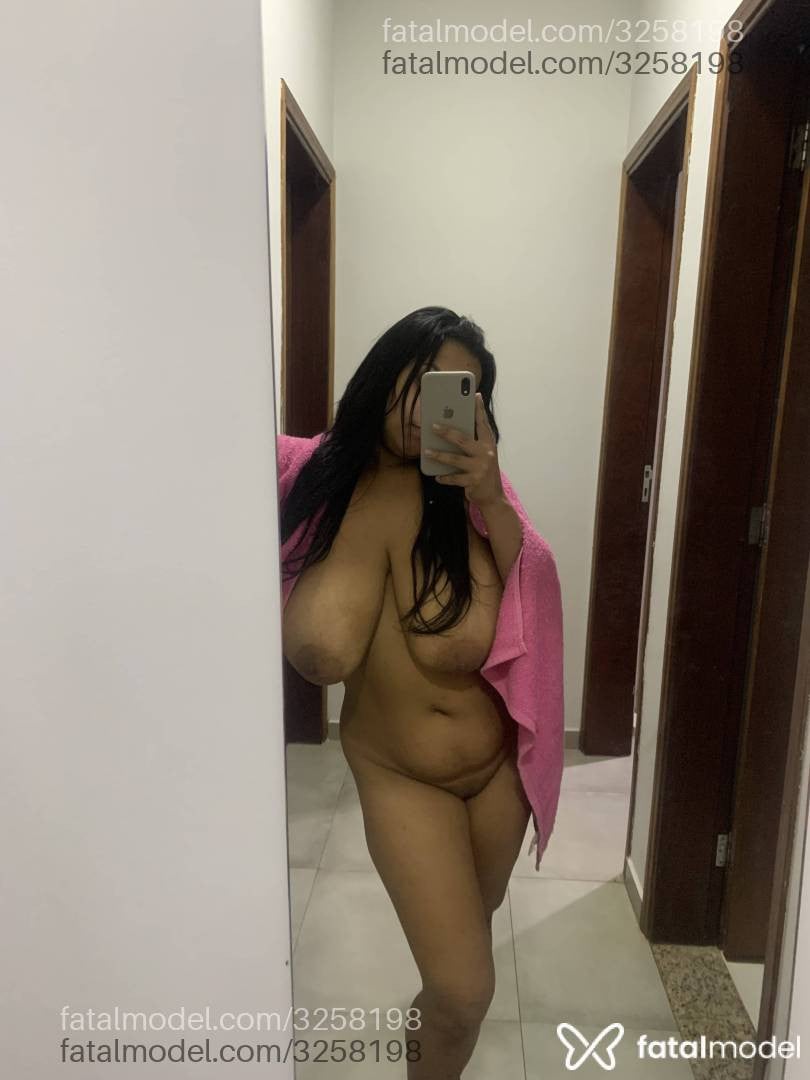 Acompanhante mulher morena (o) de olhos castanhos - Anaally