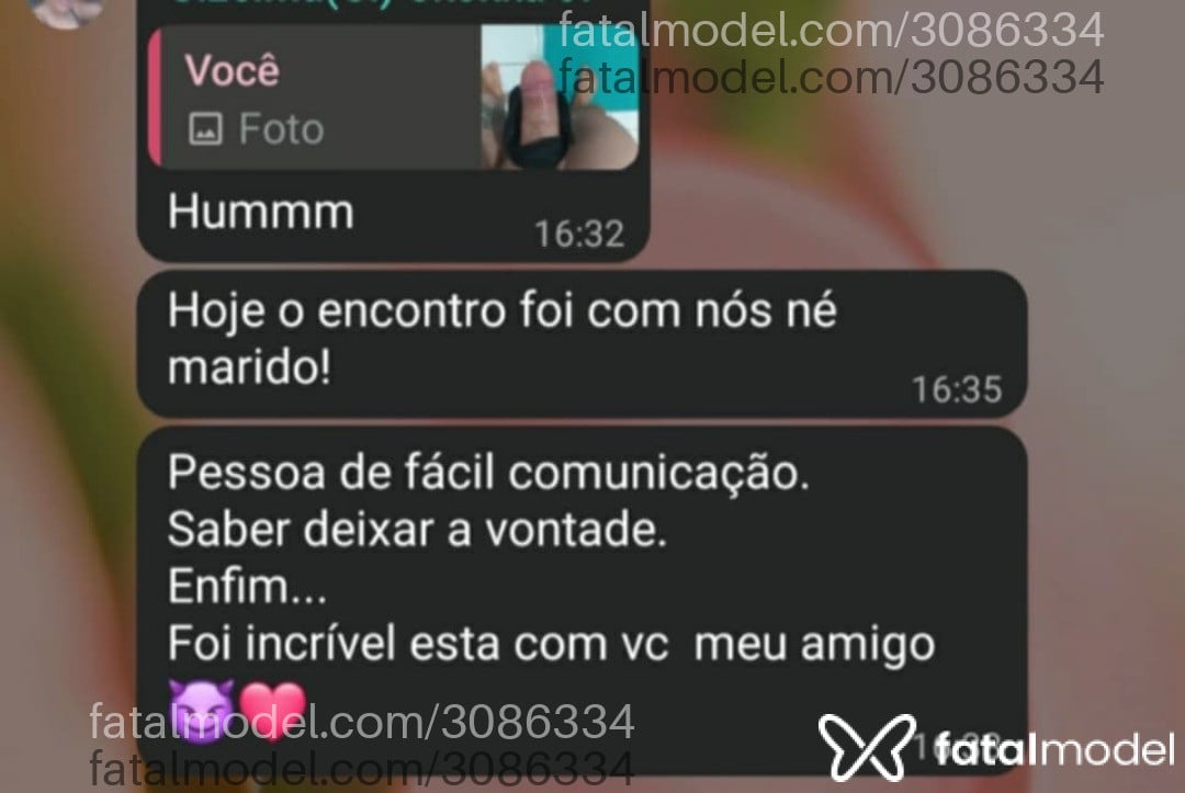 Acompanhante homem com cabelo castanho de olhos castanhos - Massagistajp