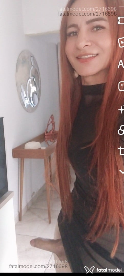 Acompanhante mulher trans morena (o) de olhos mel - Lavínia Antonelly