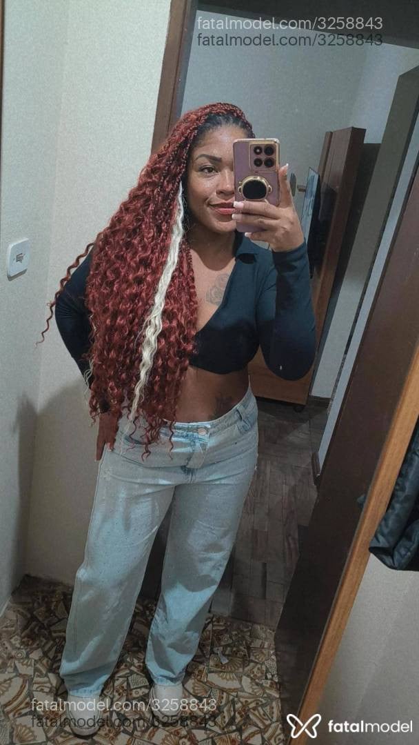 Acompanhante mulher ruiva (o) de olhos castanhos em Angatuba - Sabrina