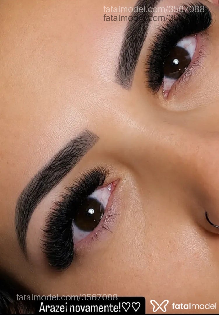 Acompanhante mulher morena (o) de olhos castanhos - Manu Silva