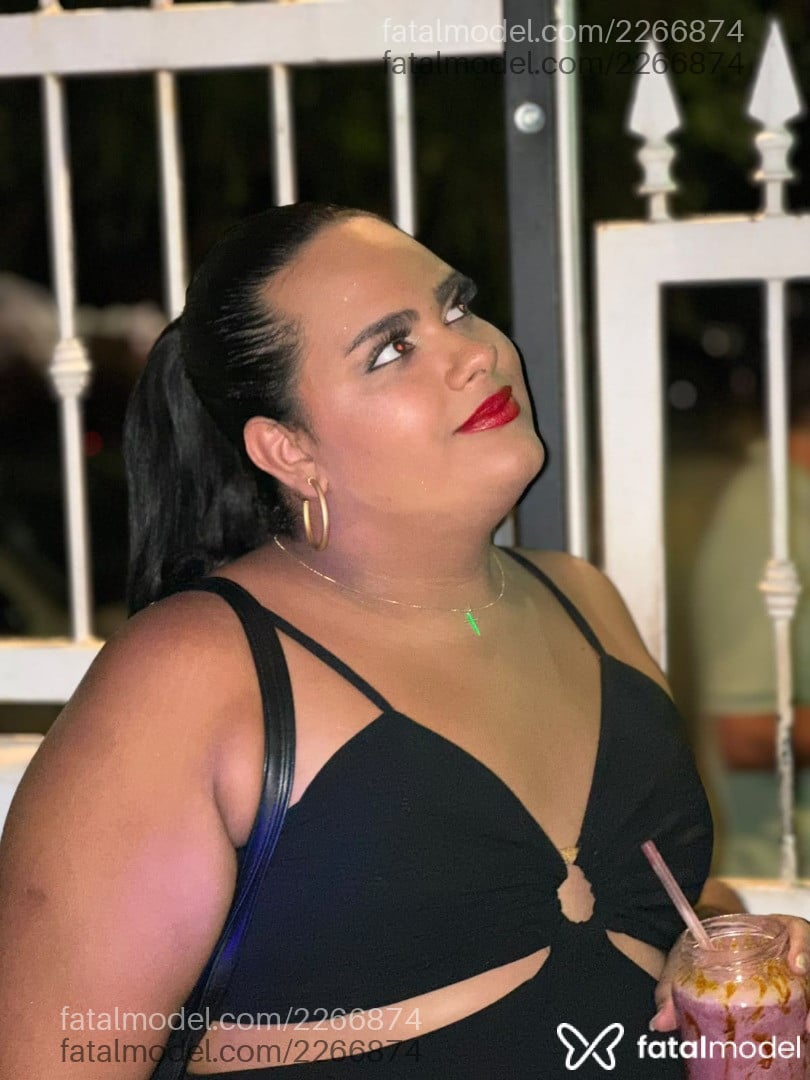 Acompanhante mulher trans morena (o) de olhos castanhos - Luana Furac