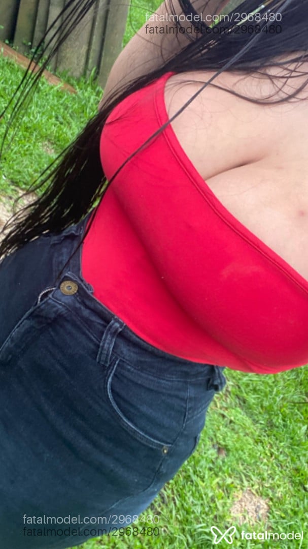 Acompanhante mulher morena (o) de olhos castanhos - Natasha