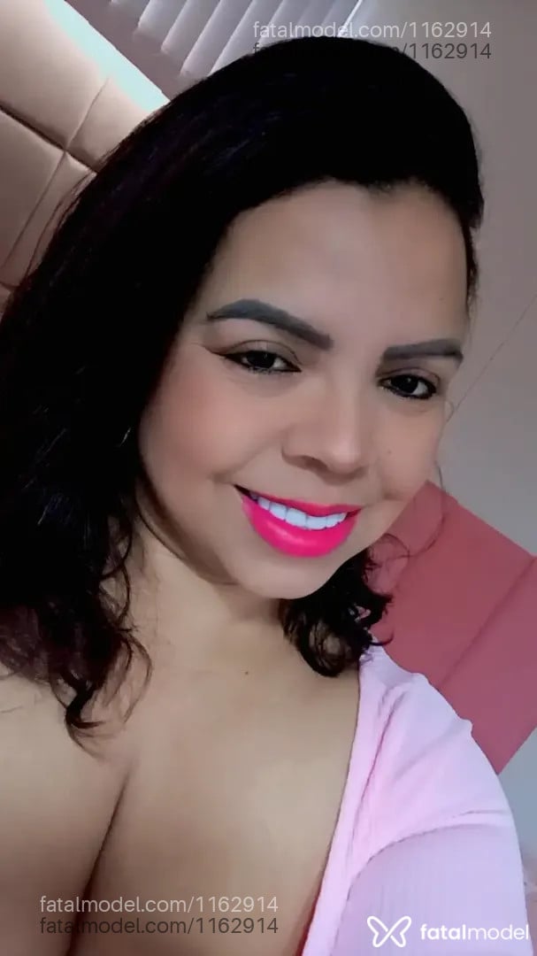 Acompanhante mulher morena (o) de olhos pretos - Nay Gomes