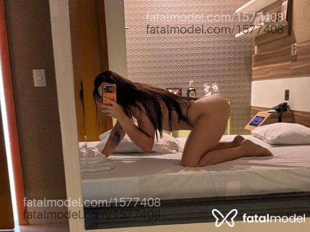 Acompanhante mulher morena (o) de olhos castanhos - Angell
