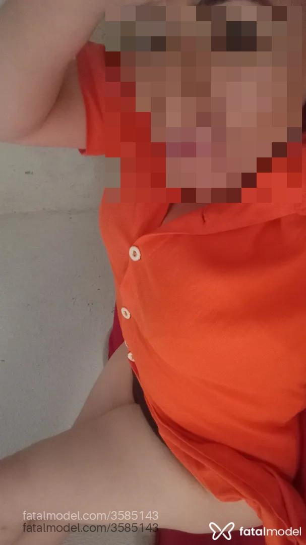 Acompanhante mulher com cabelo colorido de olhos castanhos - Jessy