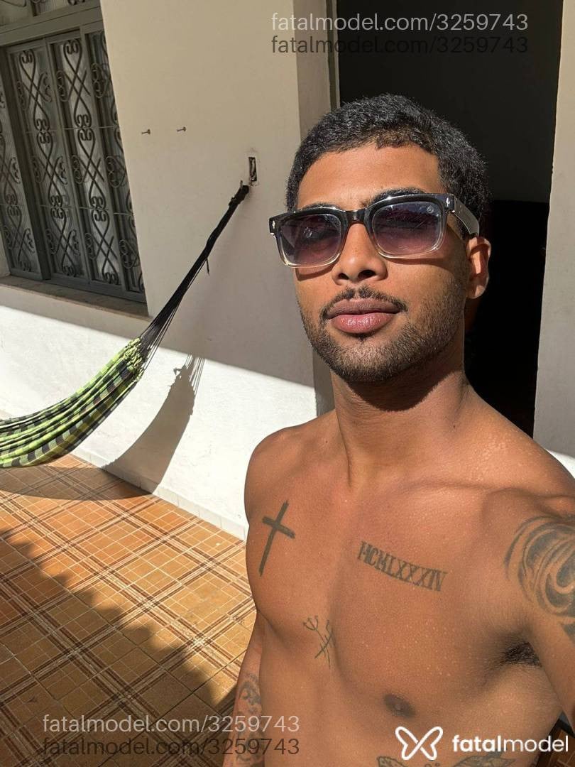 Acompanhante homem morena (o) de olhos castanhos em Rio de Janeiro - Israel Oliveira