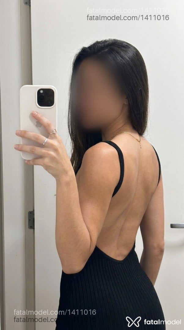Acompanhante mulher com cabelo castanho de olhos castanhos - Cecília