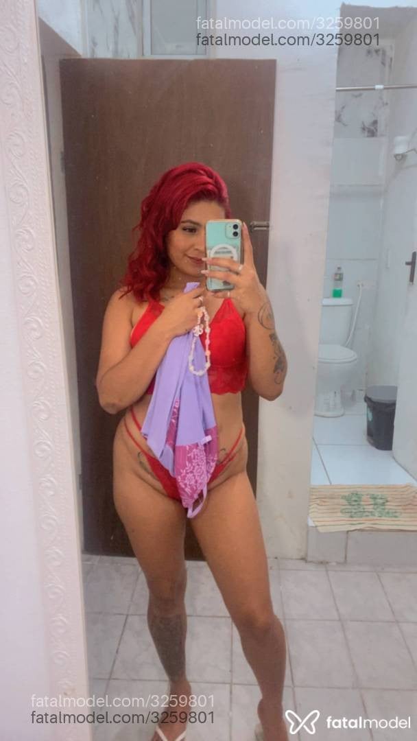 Acompanhante mulher ruiva (o) de olhos pretos - Kevillyn
