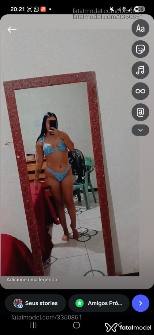 Acompanhante mulher morena (o) de olhos castanhos - Mia Mendes