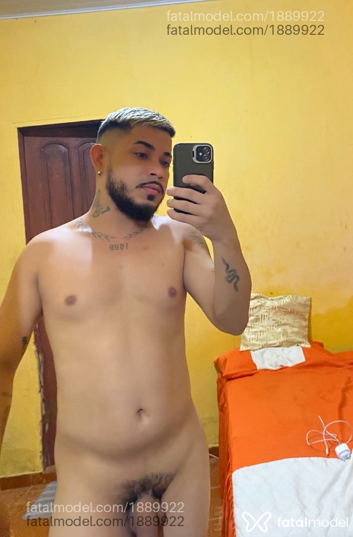 Acompanhante homem morena (o) de olhos castanhos - Erick