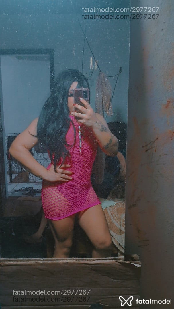 Acompanhante mulher trans loira (o) de olhos castanhos - Yasmin
