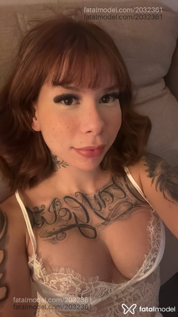 Acompanhante mulher com cabelo castanho de olhos castanhos - Luciana