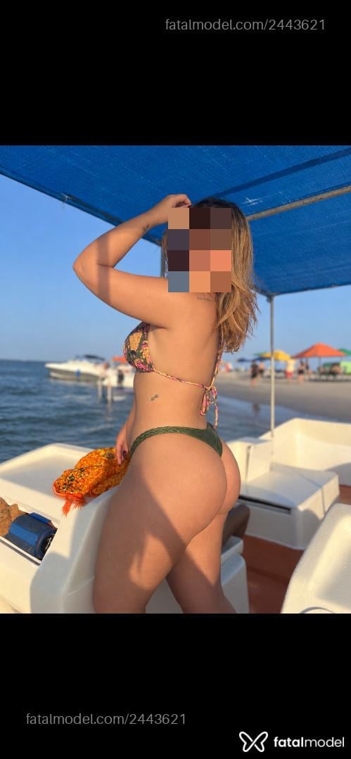 Acompanhante mulher loira (o) de olhos castanhos - Laura