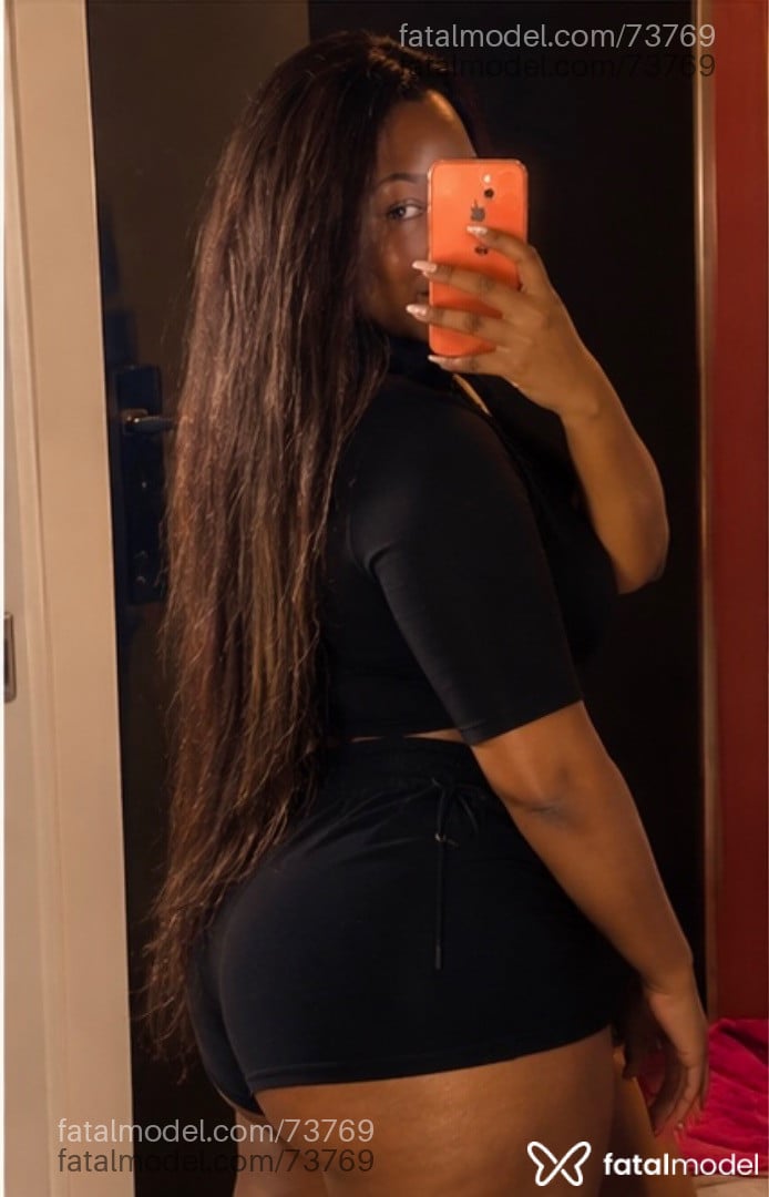 Acompanhante travesti morena (o) de olhos castanhos - Bianca Bombomm