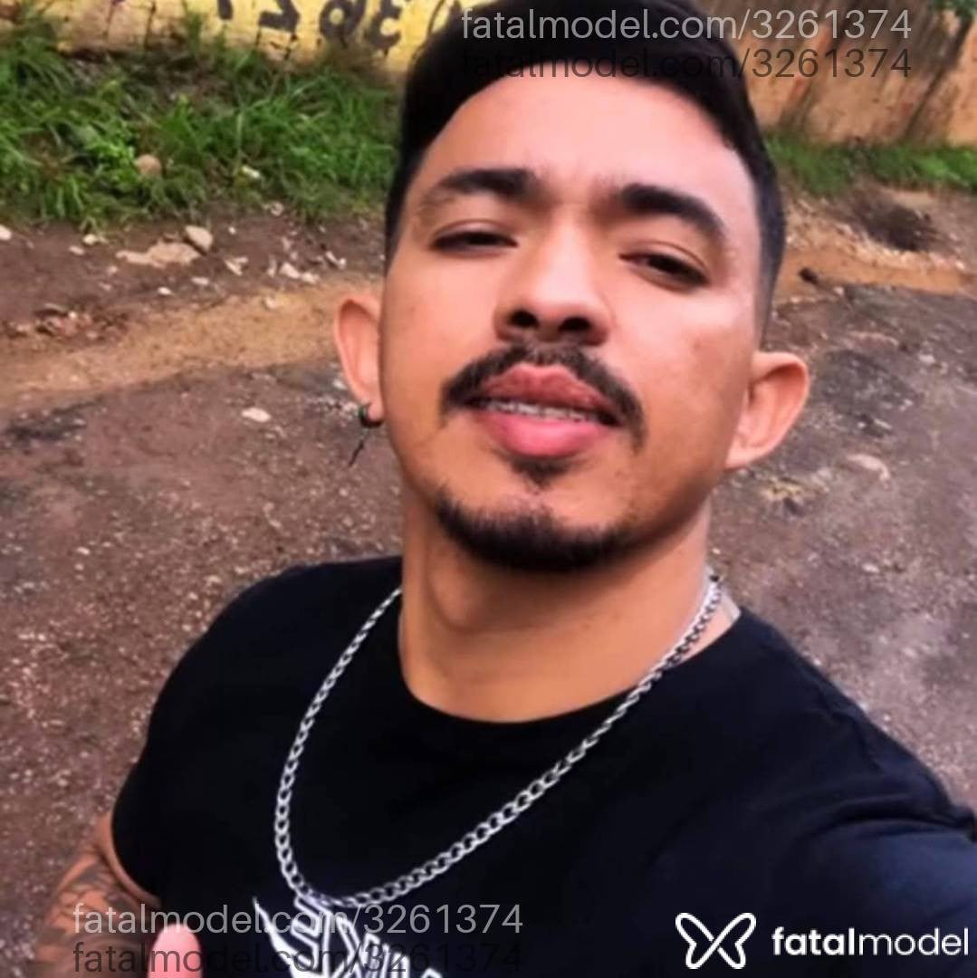 Acompanhante homem com cabelo castanho de olhos pretos - Marcos Acompanhante homem com cabelo castanho de olhos pretos - Marcos
