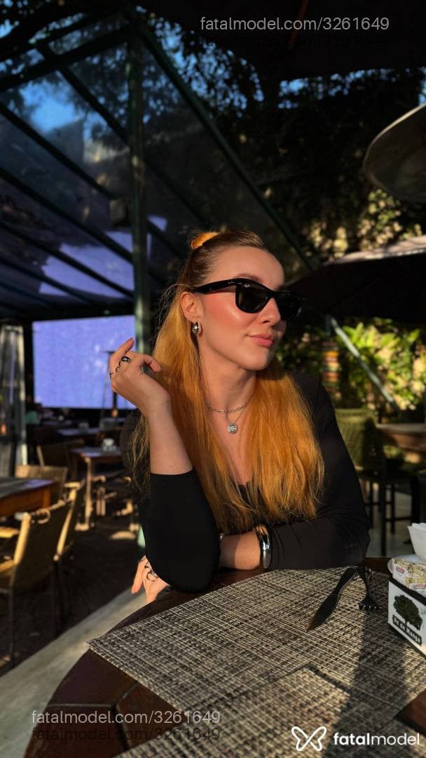 Acompanhante mulher ruiva (o) de olhos verdes em São Paulo - Annabel