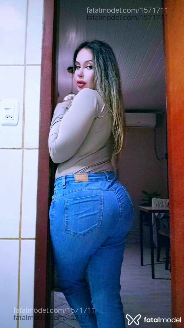 Acompanhante travesti morena (o) de olhos castanhos - Adrielly angel