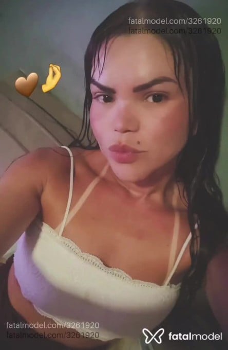 Acompanhante mulher com cabelo castanho de olhos castanhos em Balneário Camboriú Acompanhante mulher com cabelo castanho de olhos castanhos em Balneário Camboriú - Lorena Souza