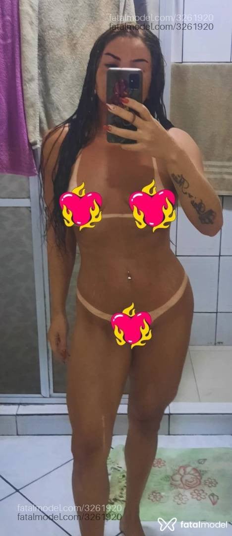 Acompanhante mulher com cabelo castanho de olhos castanhos em Balneário Camboriú - Lorena Souza
